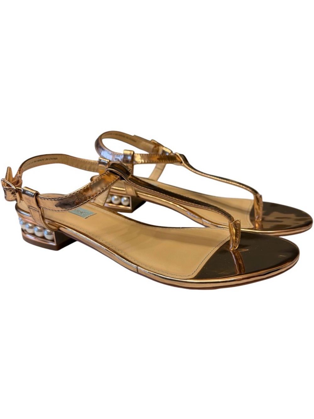 Blue by Betsey Johnson "Gala" Pearl T-Strap Flat Sandals Sz 8-1/2 rose gold